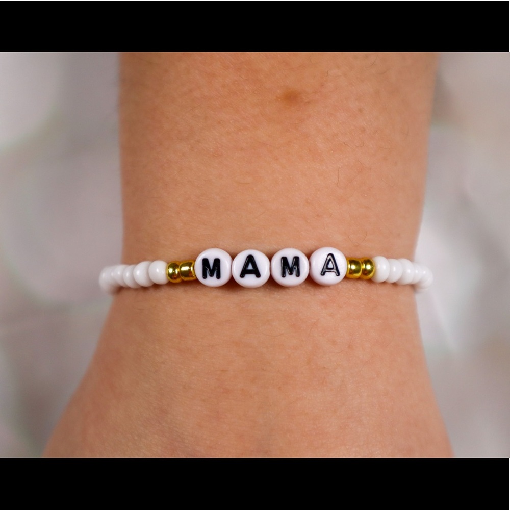 Trendy mama bracelet